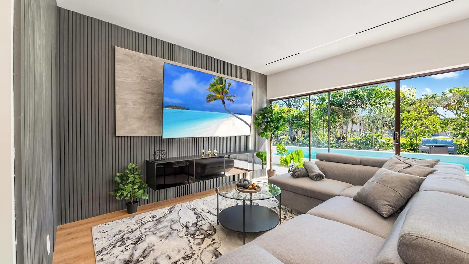 Sunny Days Escape Miami, Pool, 18min To Airport L72 Holiday home *