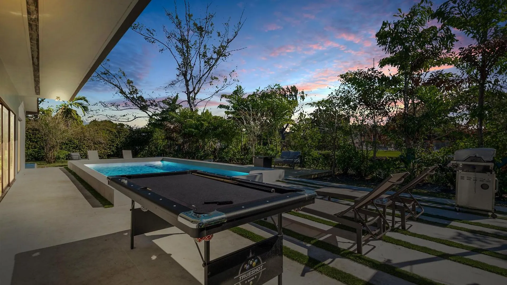 Holiday home Sunny Days Escape Miami, Pool, 18min To Airport L72