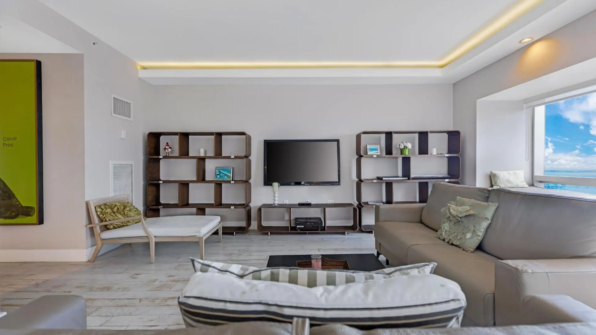 Four Seasons Vip Hotel 5*