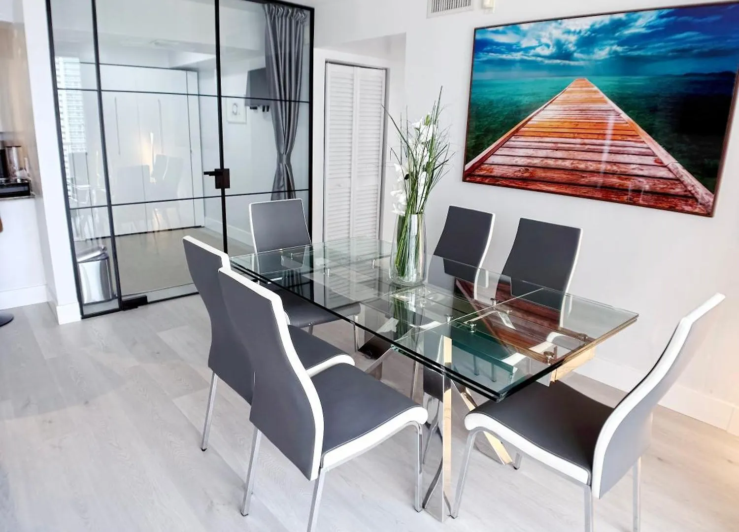 Upscale Brickell 3 Bedroom With Water Views And Free Parking Apartment *
