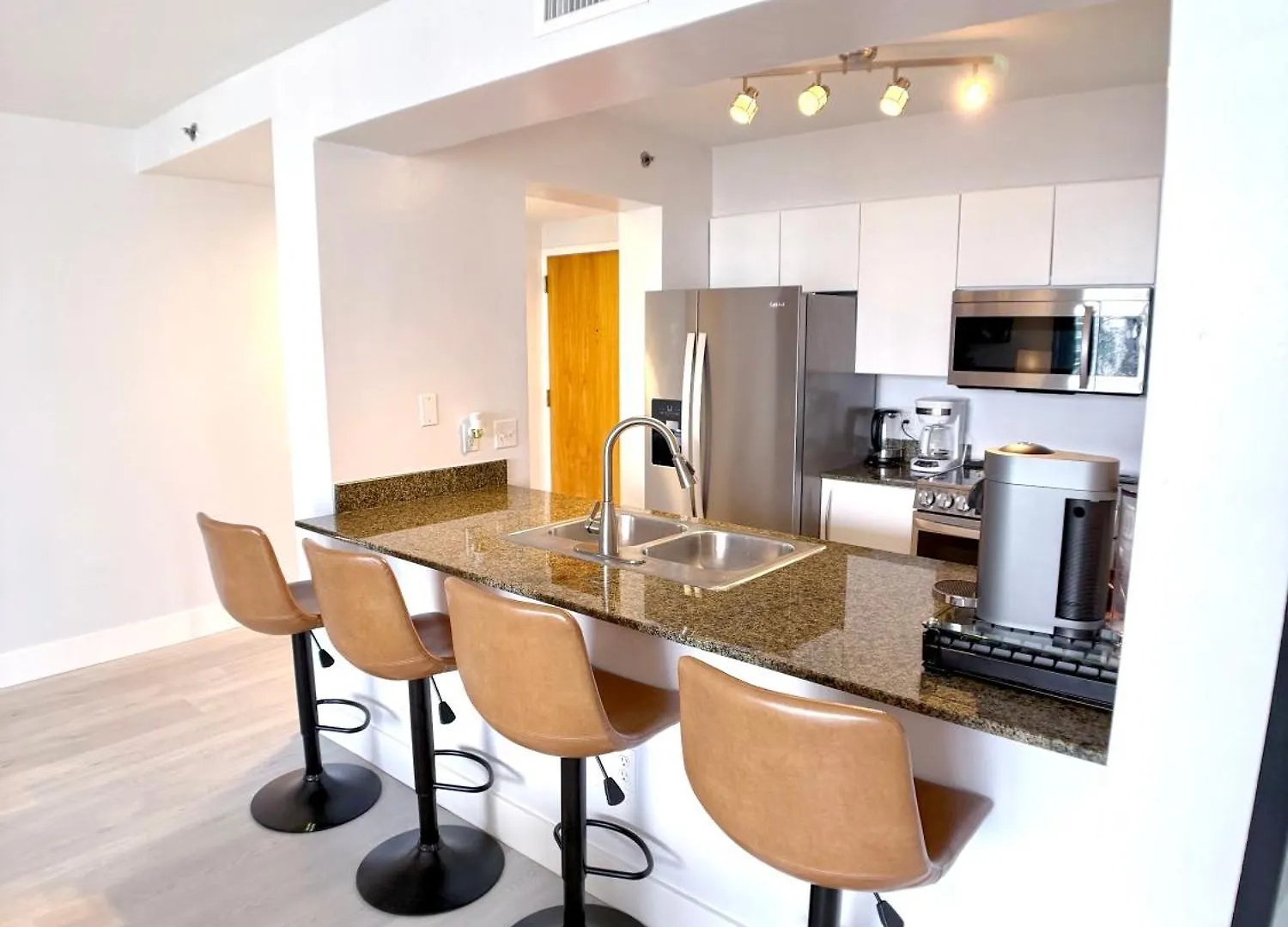 Apartment Upscale Brickell 3 Bedroom With Water Views And Free Parking Miami