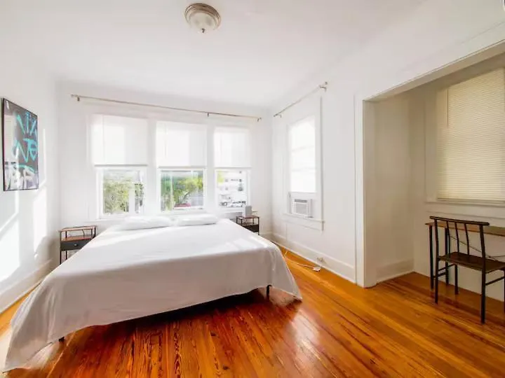 Stylish 2br Escape Edgewater Apartment Miami