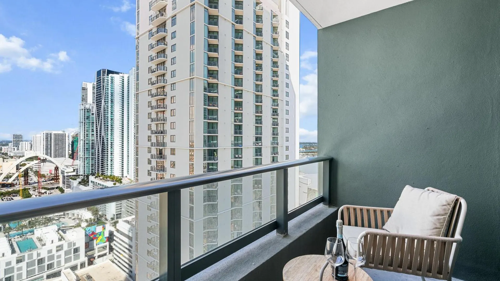 アパート New 28th Floor Unit - Breathtaking Bay And Downtown Views *