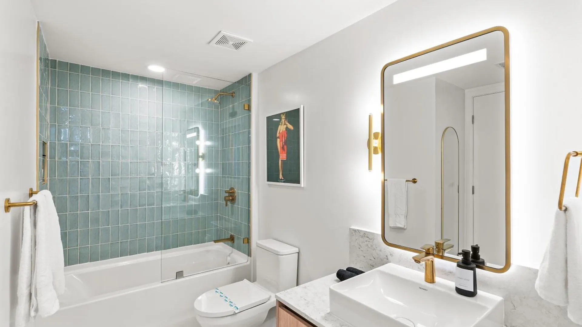 New 28th Floor Unit - Breathtaking Bay And Downtown Views アパート