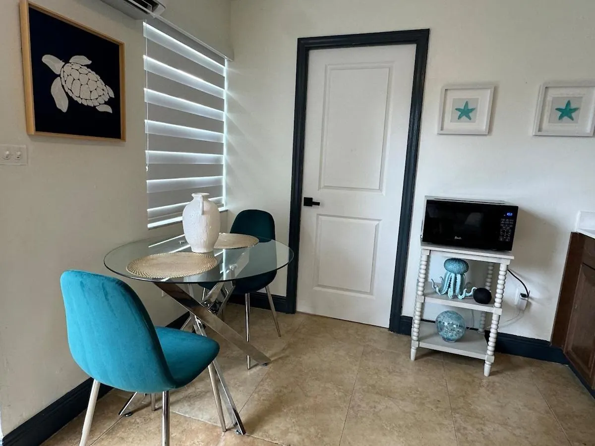 Stylish 1br Near Airport & Port!
