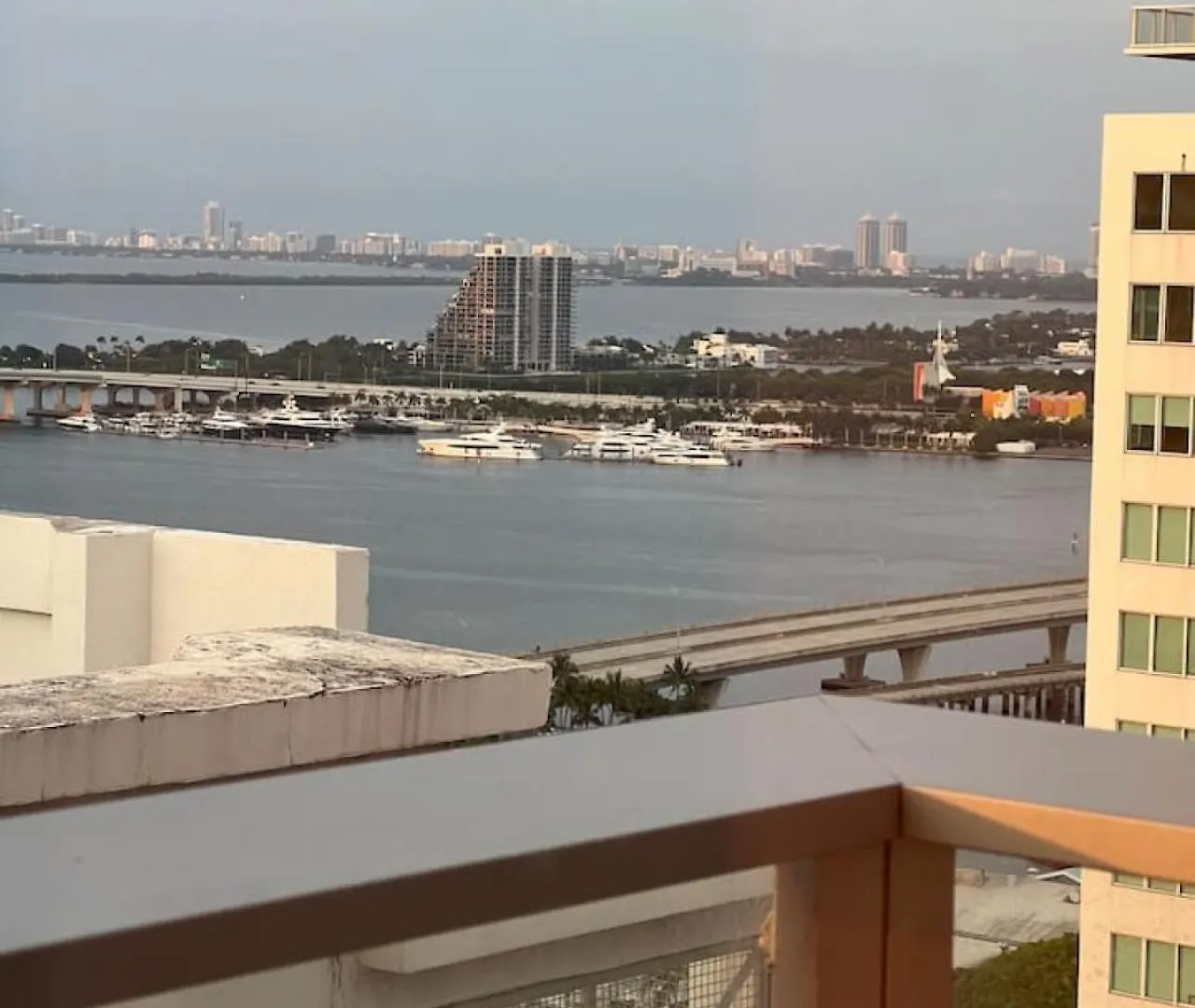 Holiday home Ocean View Entire In Downtown With Pool And Gym *