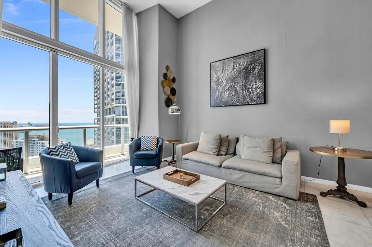 Stunning 40th Floor High Ceiling Icon Brickell With Access Apartamento Miami