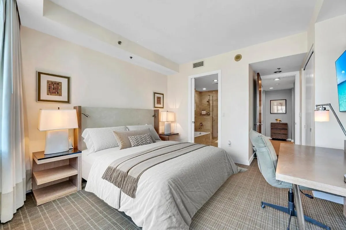Apartment Spacious Corner At Aka With Bay View In Ideal Location Free Parking Miami