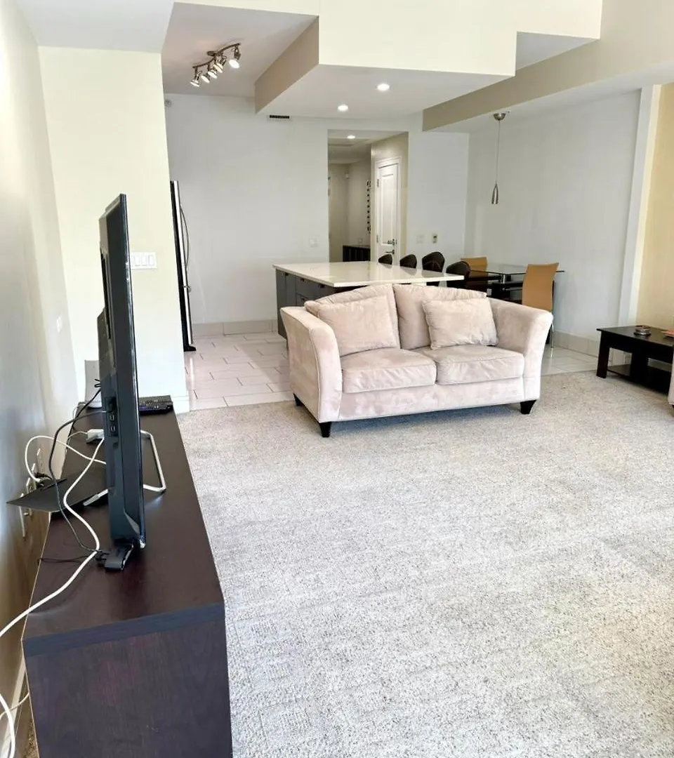 Exclusive Doral With Luxury Amenities Apartment *