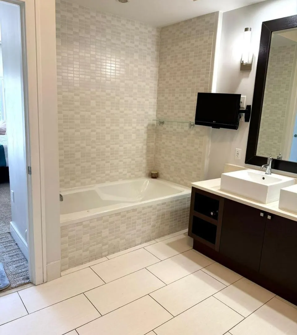 Exclusive Doral With Luxury Amenities Miami