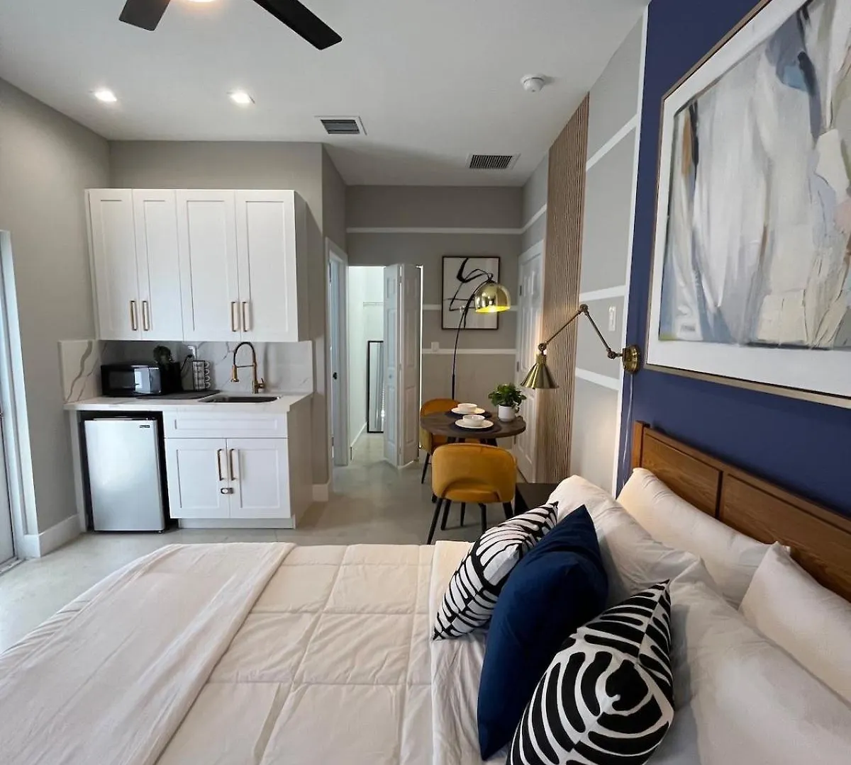 Explore Miamis Little Havana Apartment