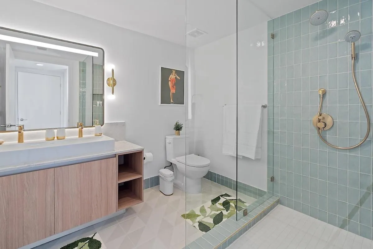Corner 2bd With City&water Views&best Sunsets