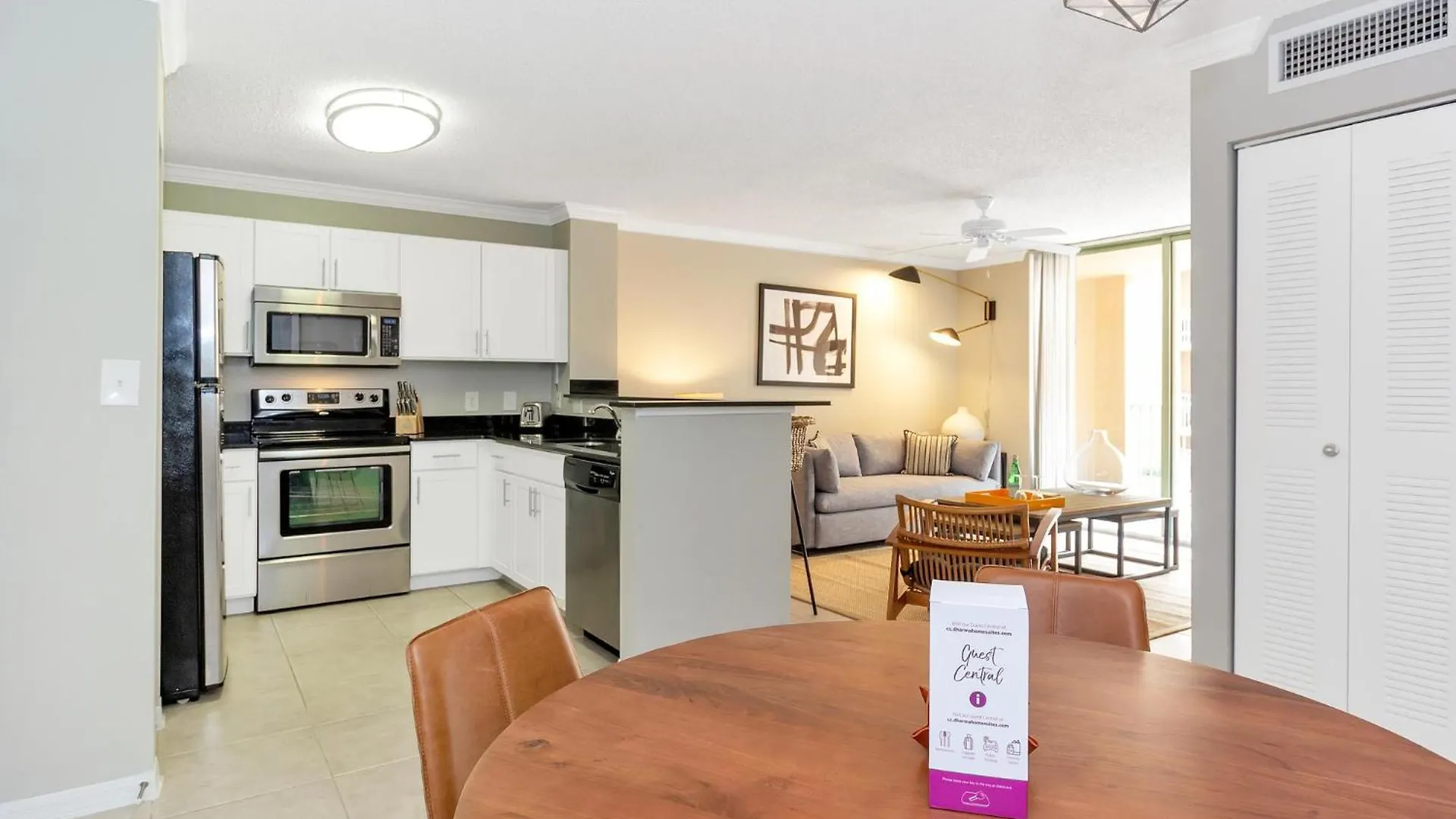 Apartment Dharma Coral Gables At Gables Grand Plaza