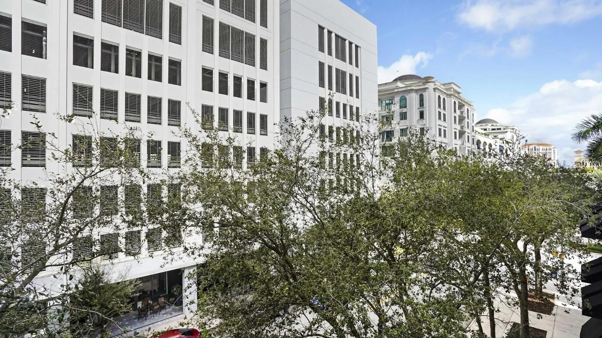 Dharma Coral Gables At Gables Grand Plaza Apartment Miami