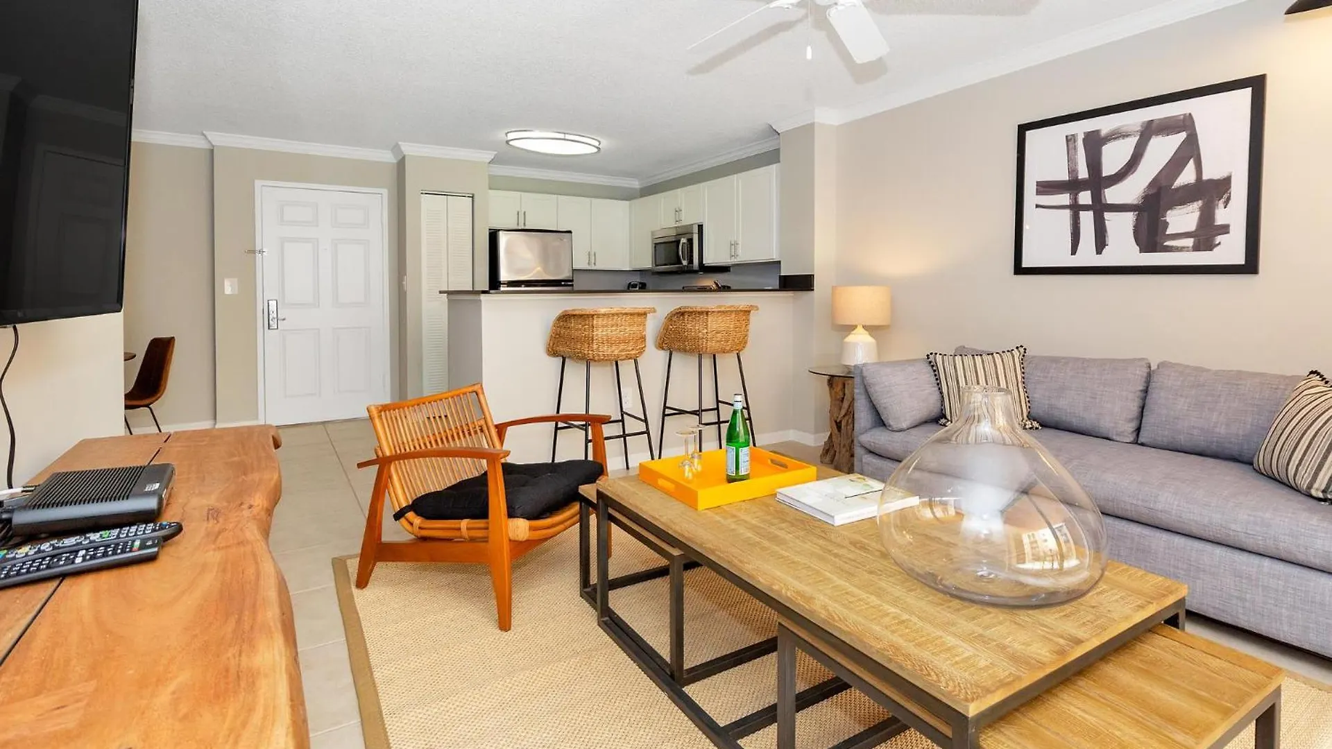 Dharma Coral Gables At Gables Grand Plaza Apartment Miami