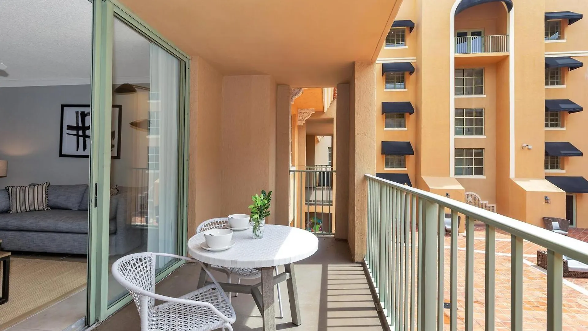 Dharma Coral Gables At Gables Grand Plaza Miami