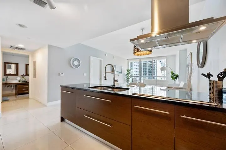 아파트 Icon Brickell Stylish With Bay&city 5 Star And Amenities