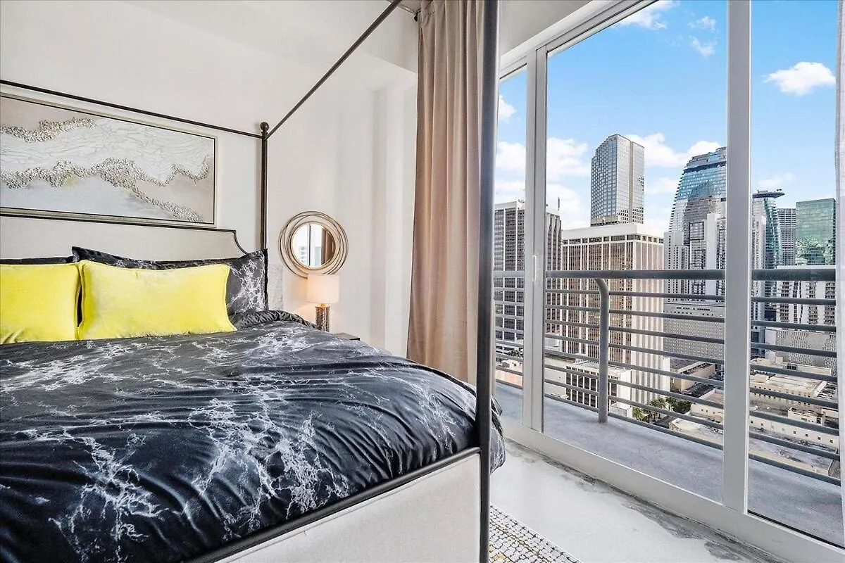 Lux Penthouse Loft - Free Parking - Bay Views