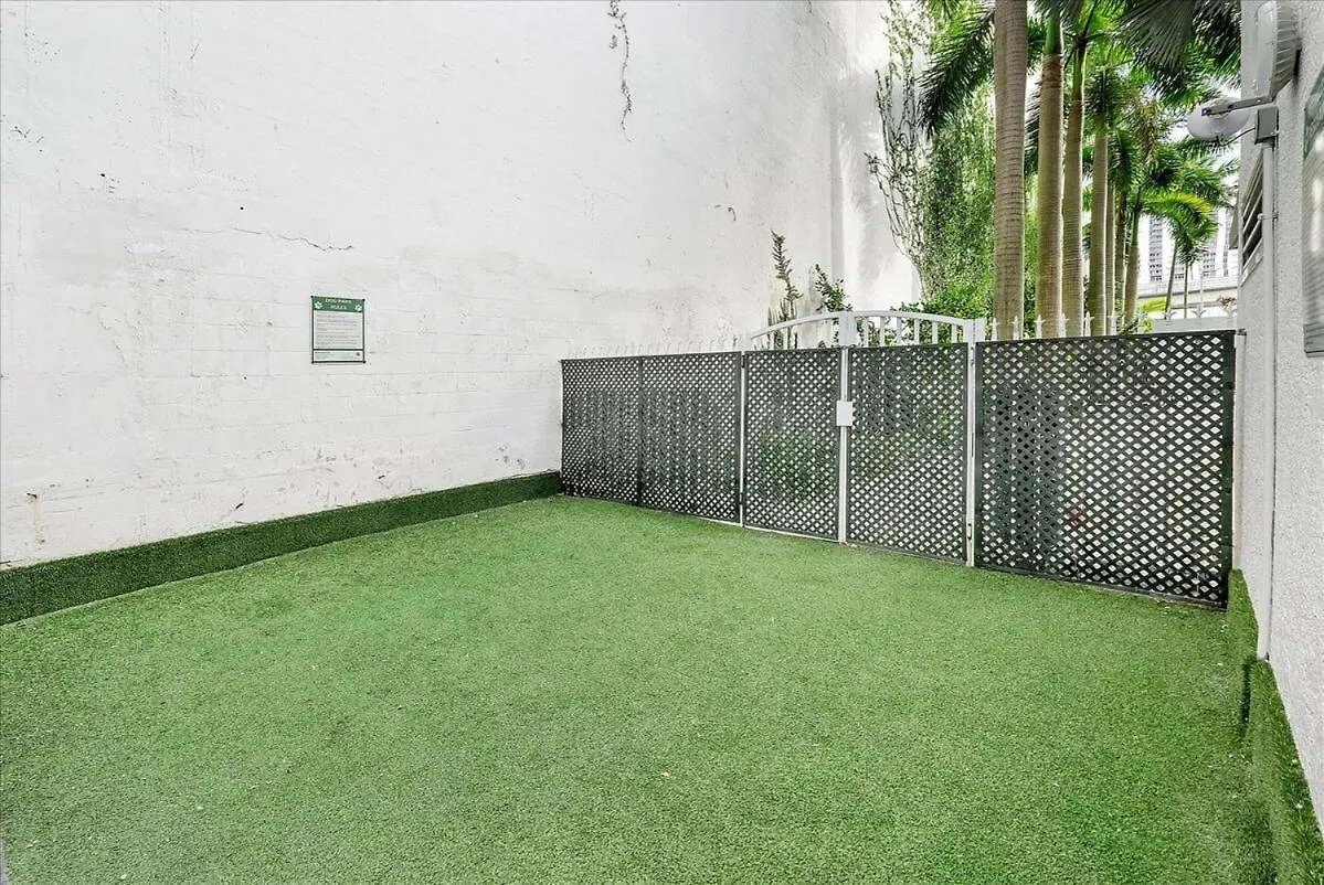 Lux Penthouse Loft - Free Parking - Bay Views Apartment
