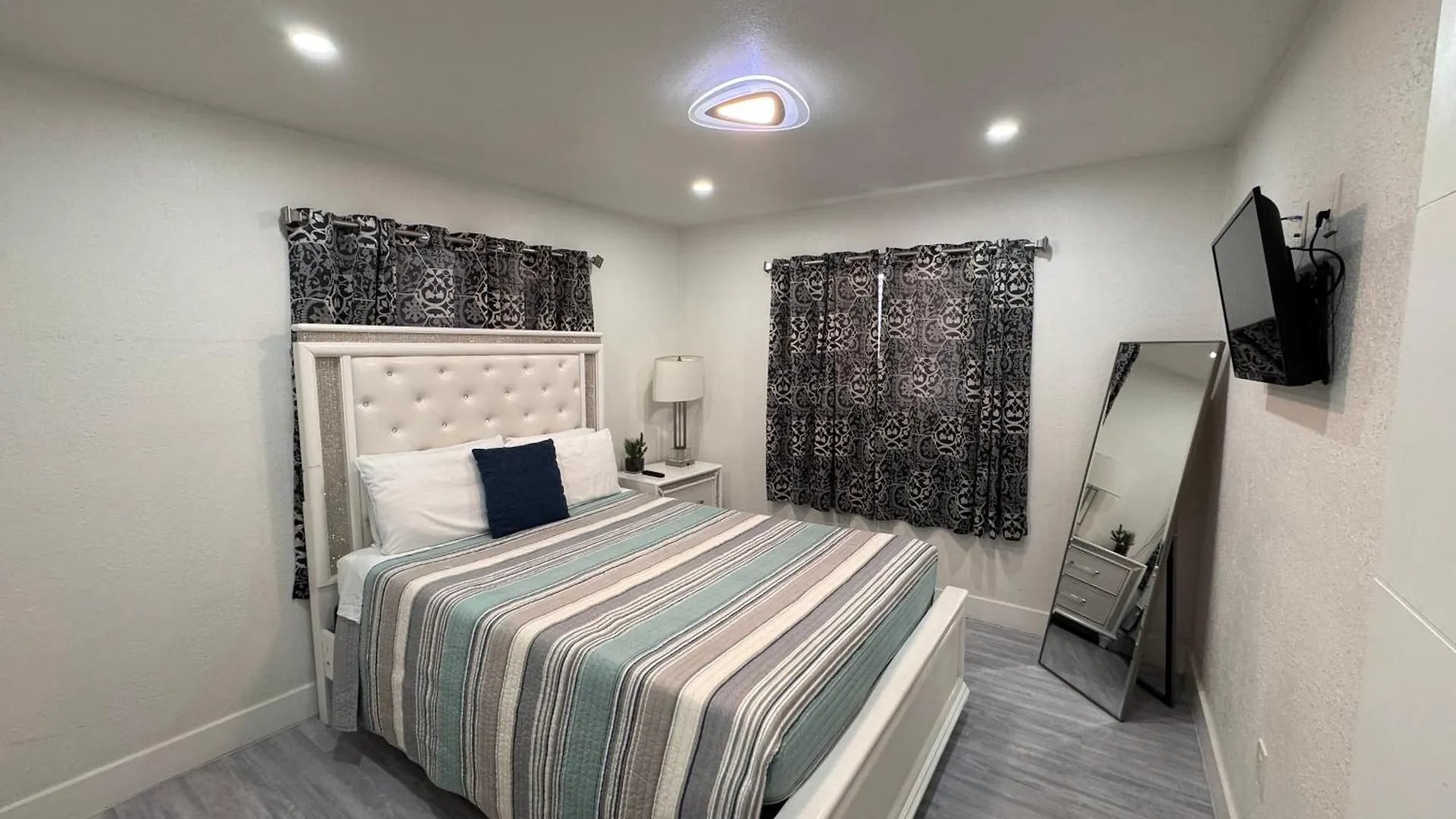 公寓 Stylish 2 Bedrooms By Airport *