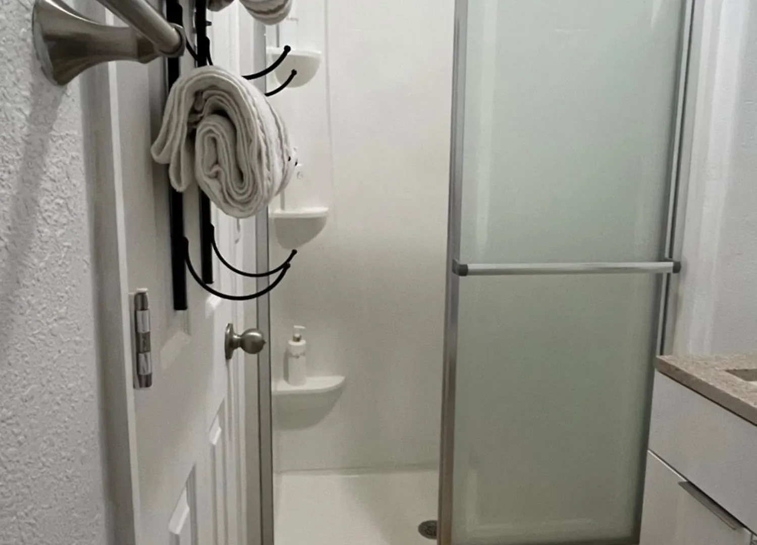Guest W Free Parking At 7 Min To International Airport Homestay *