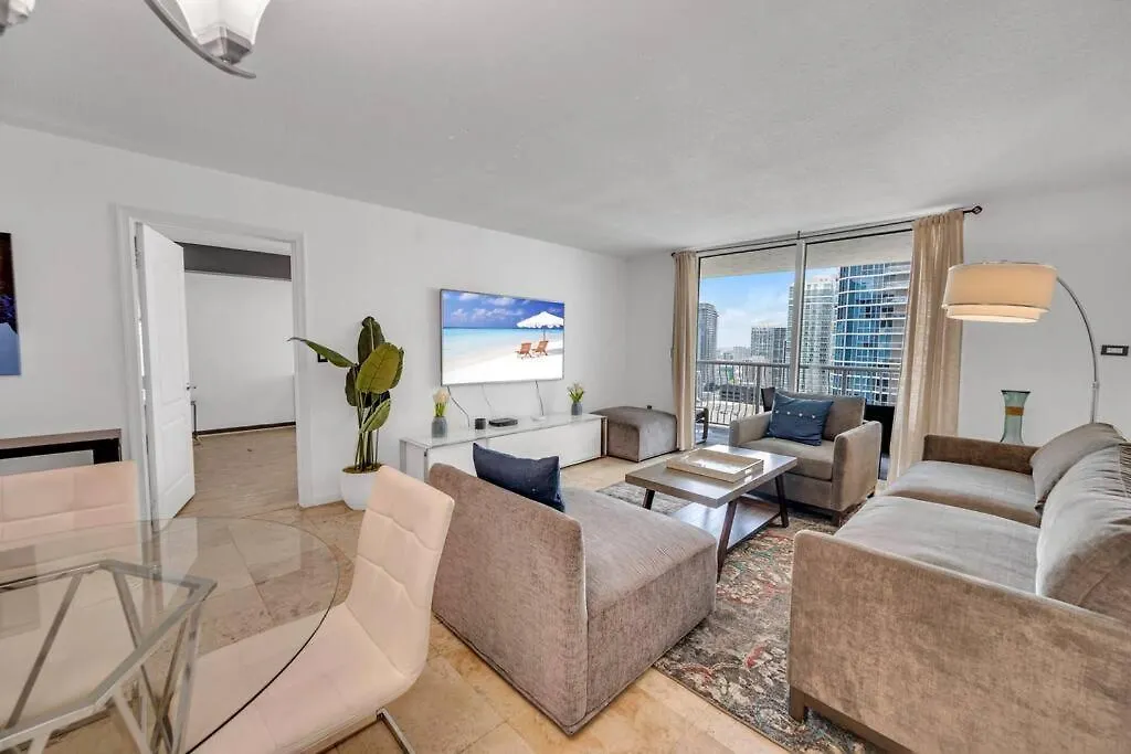 Iconic 1br Highrise Brickell-freeparking Miami