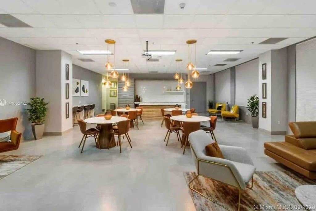 Iconic 1br Highrise Brickell-freeparking Apartmán *