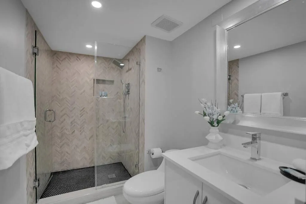 Cloud Nine! Direct Water Views Of Bay & Ocean! *