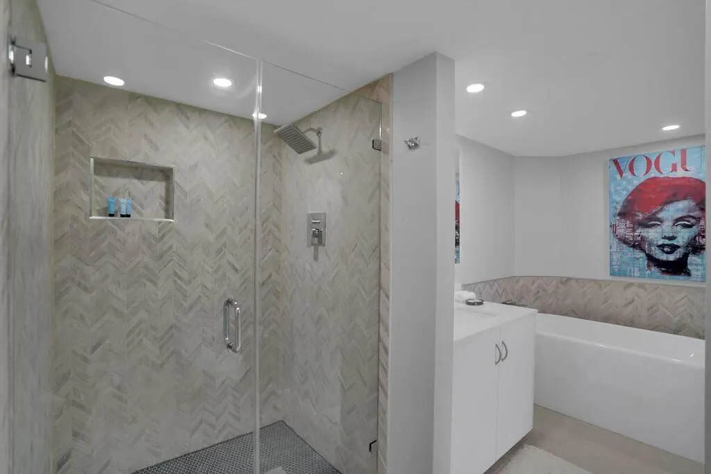 Cloud Nine! Direct Water Views Of Bay & Ocean! Miami