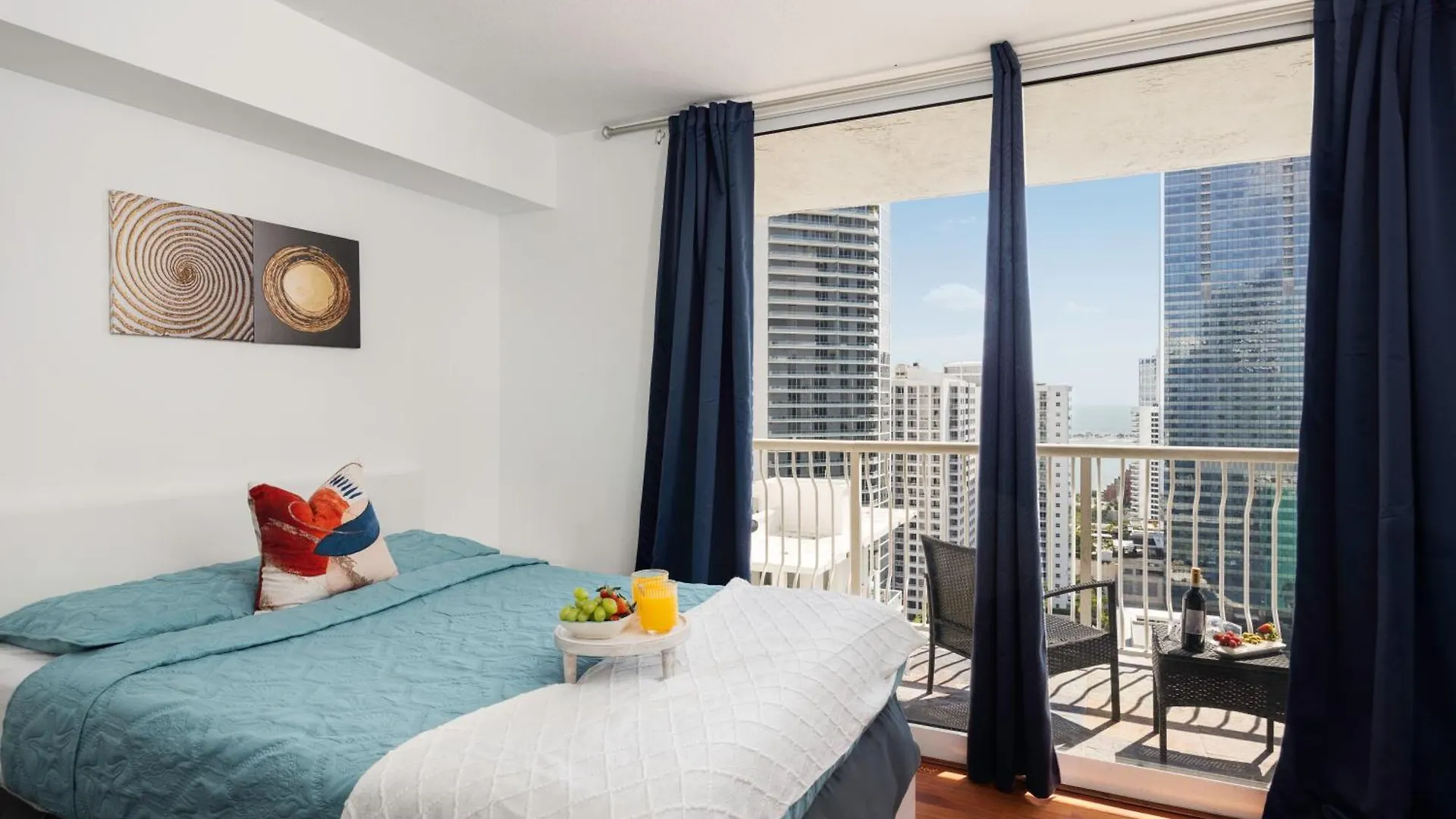 Two Bedroom Oceanview In Brickell *