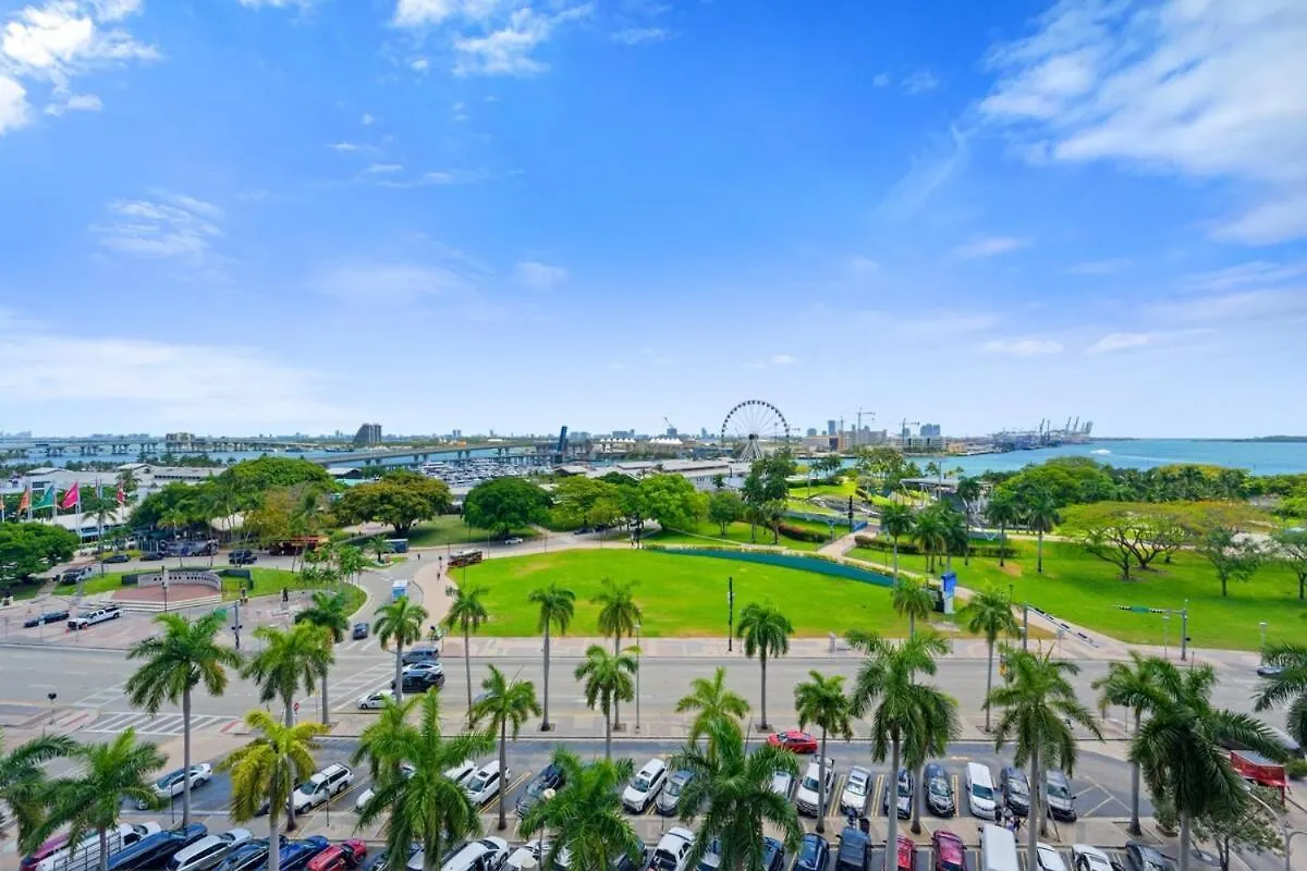 Apartment Luxury Living In Downtown Miami