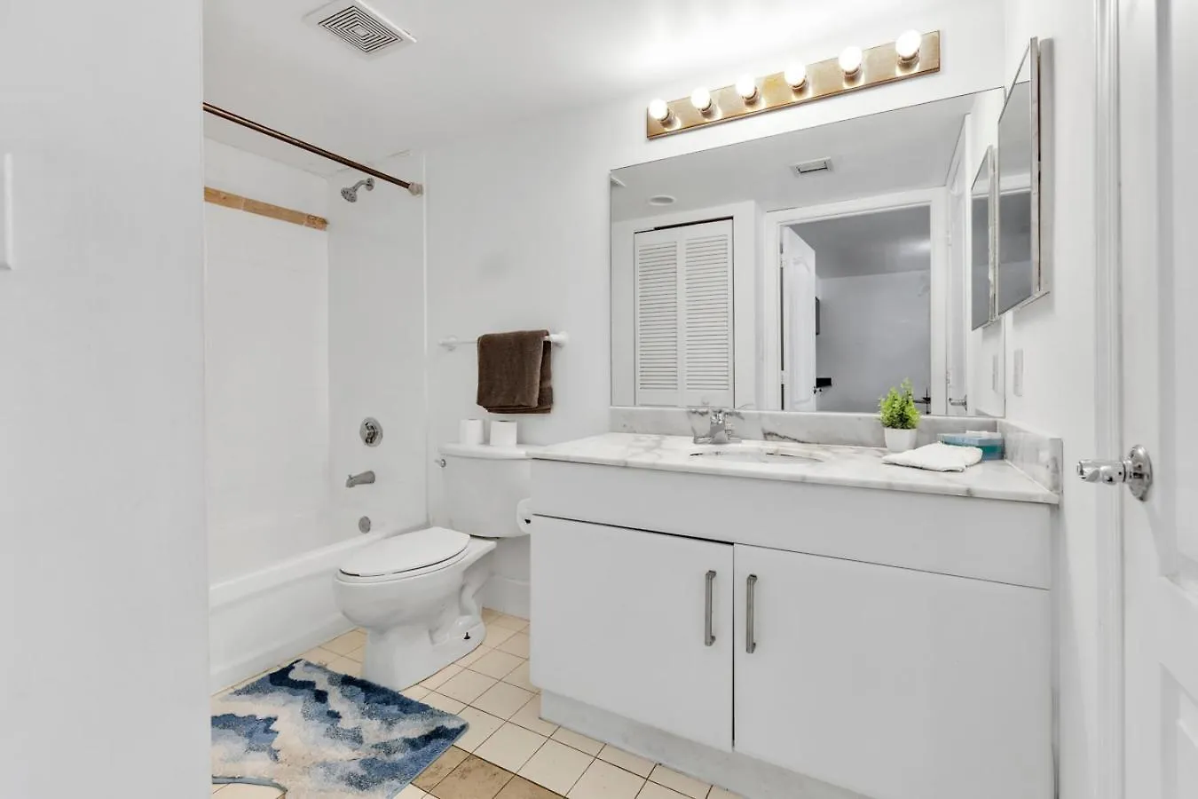 Luxury Brickell Stay-bay View Apartment