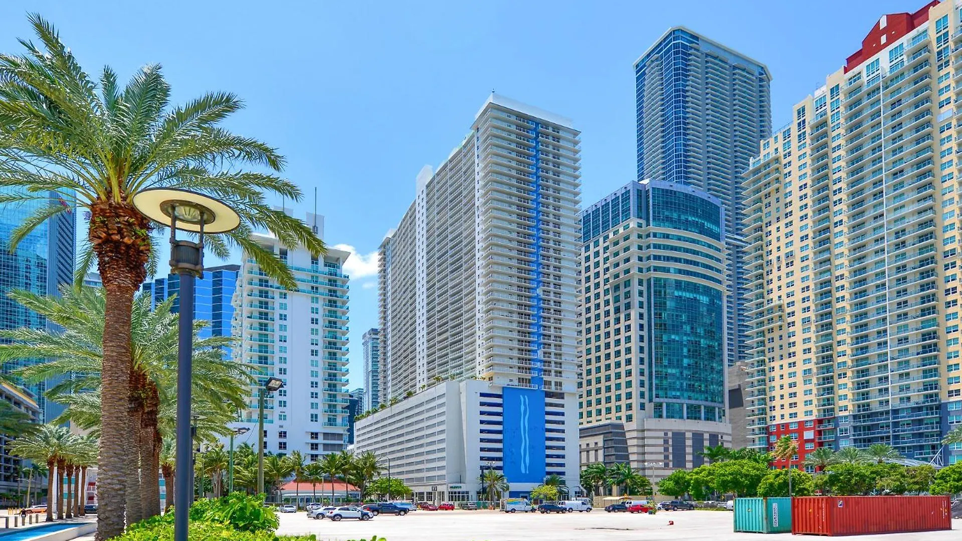 Sky High Living With Incredible Views *