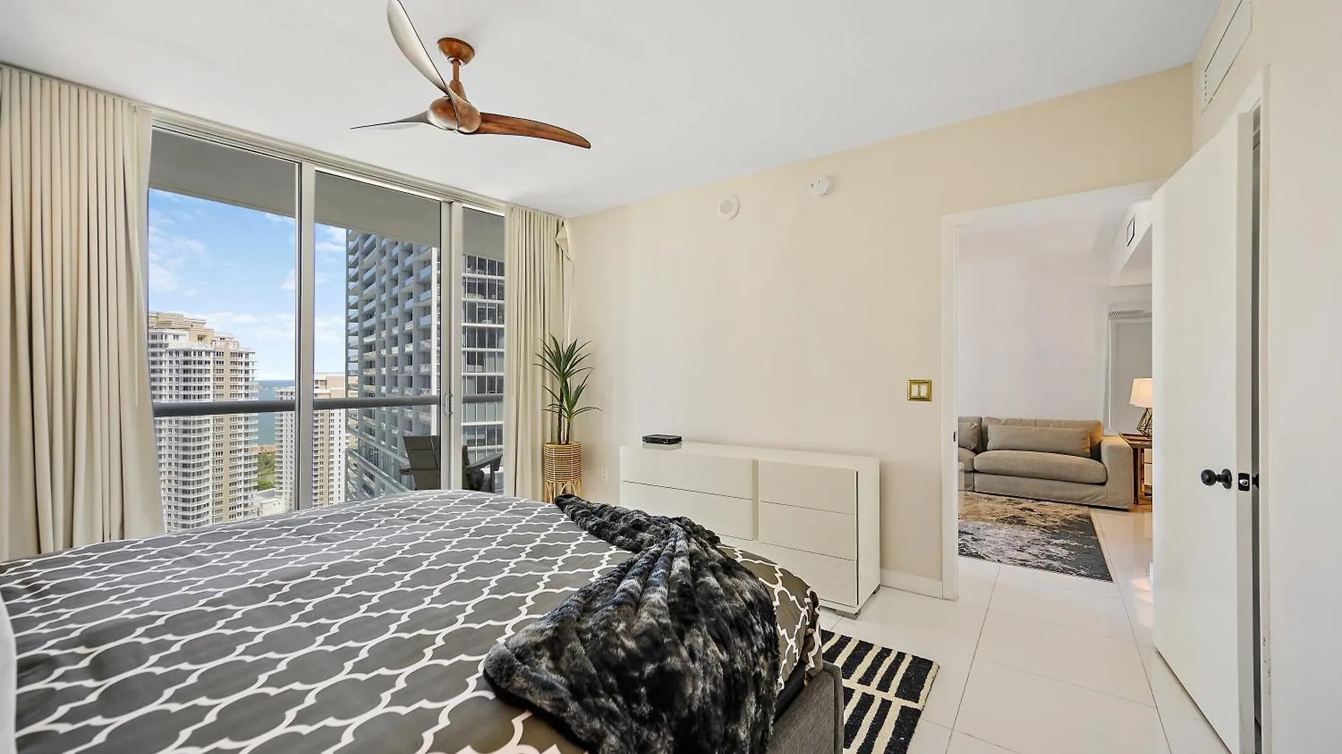 Icon Brickell Residences