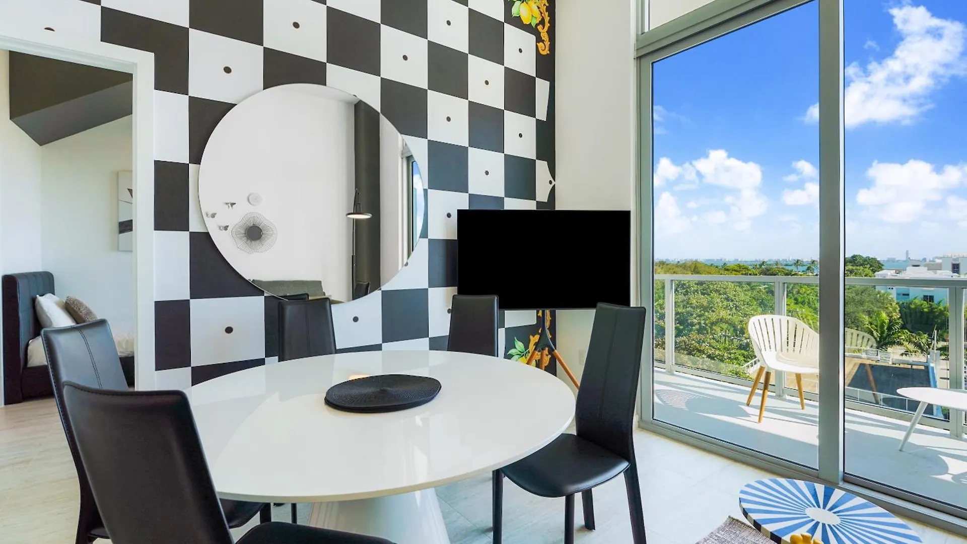Nomada Destination Residences - Quadro Apartment *