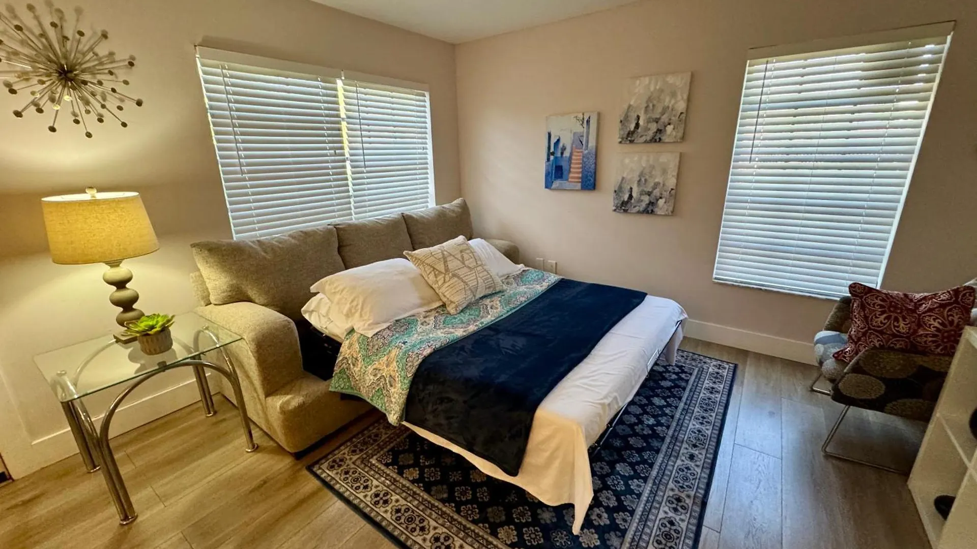 Cozy Near Coconut Grove And The Of Holiday home