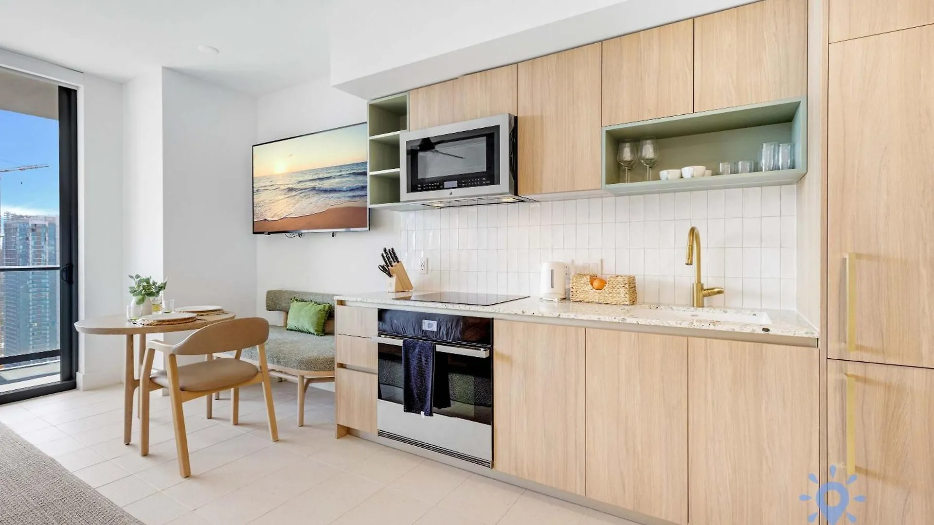 Stylish -amenities & Pool * Miami