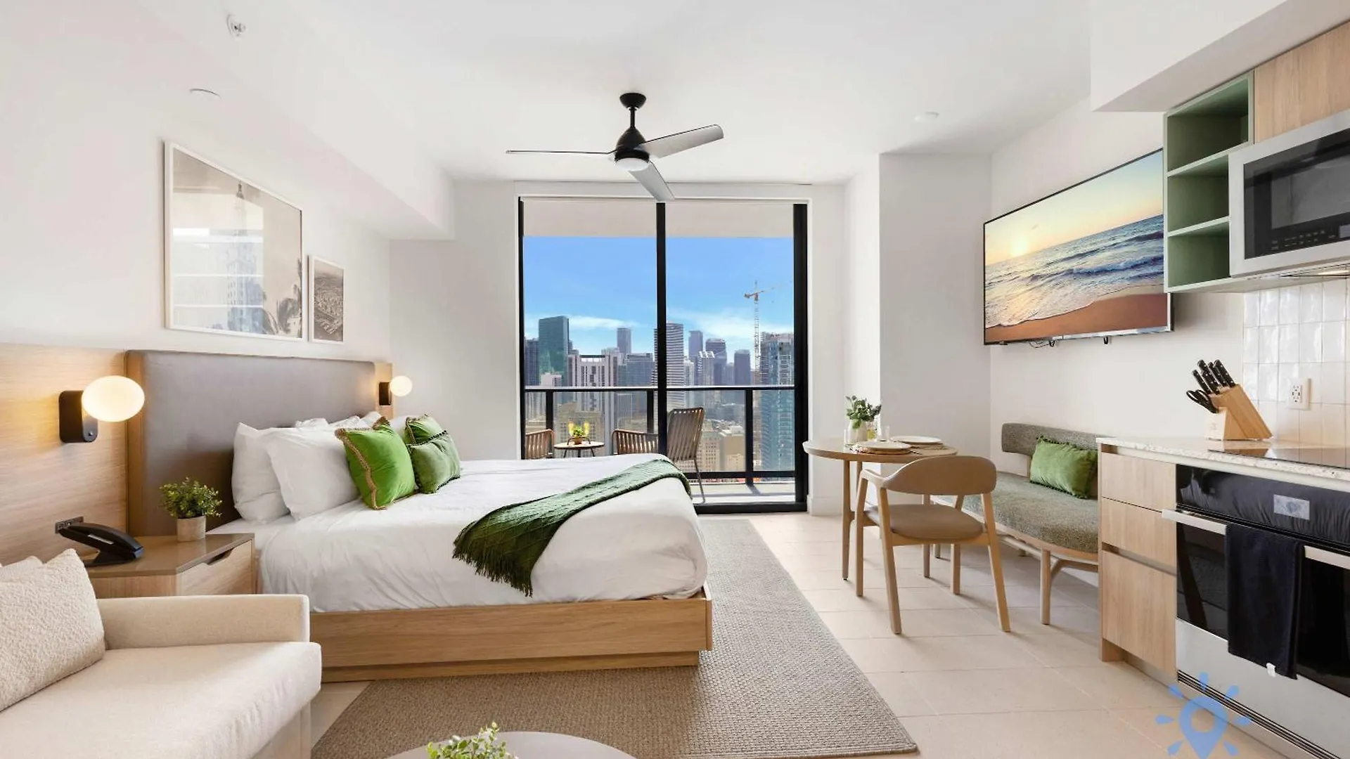 Apartment Stylish -amenities & Pool