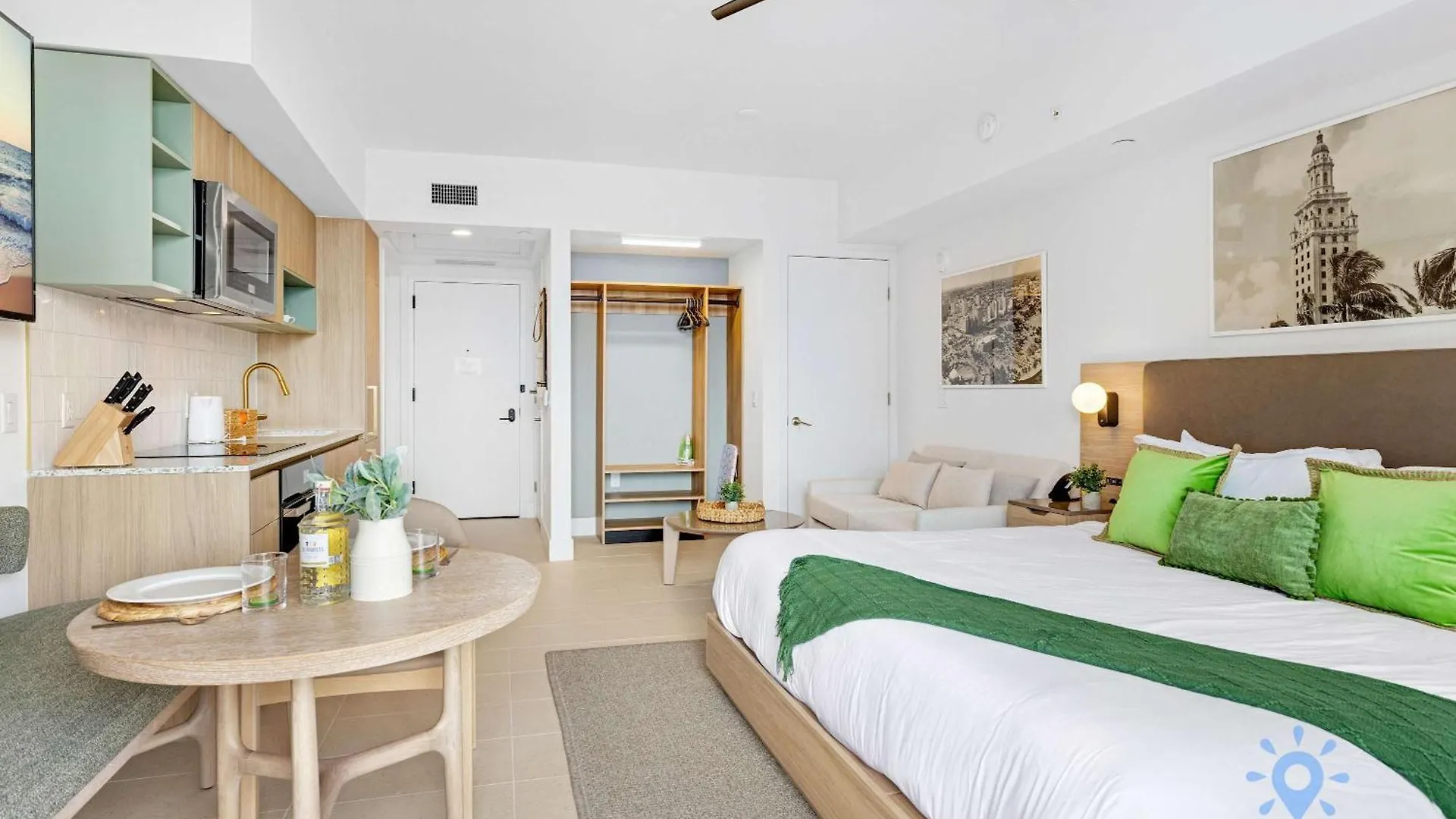 Stylish -amenities & Pool * Miami