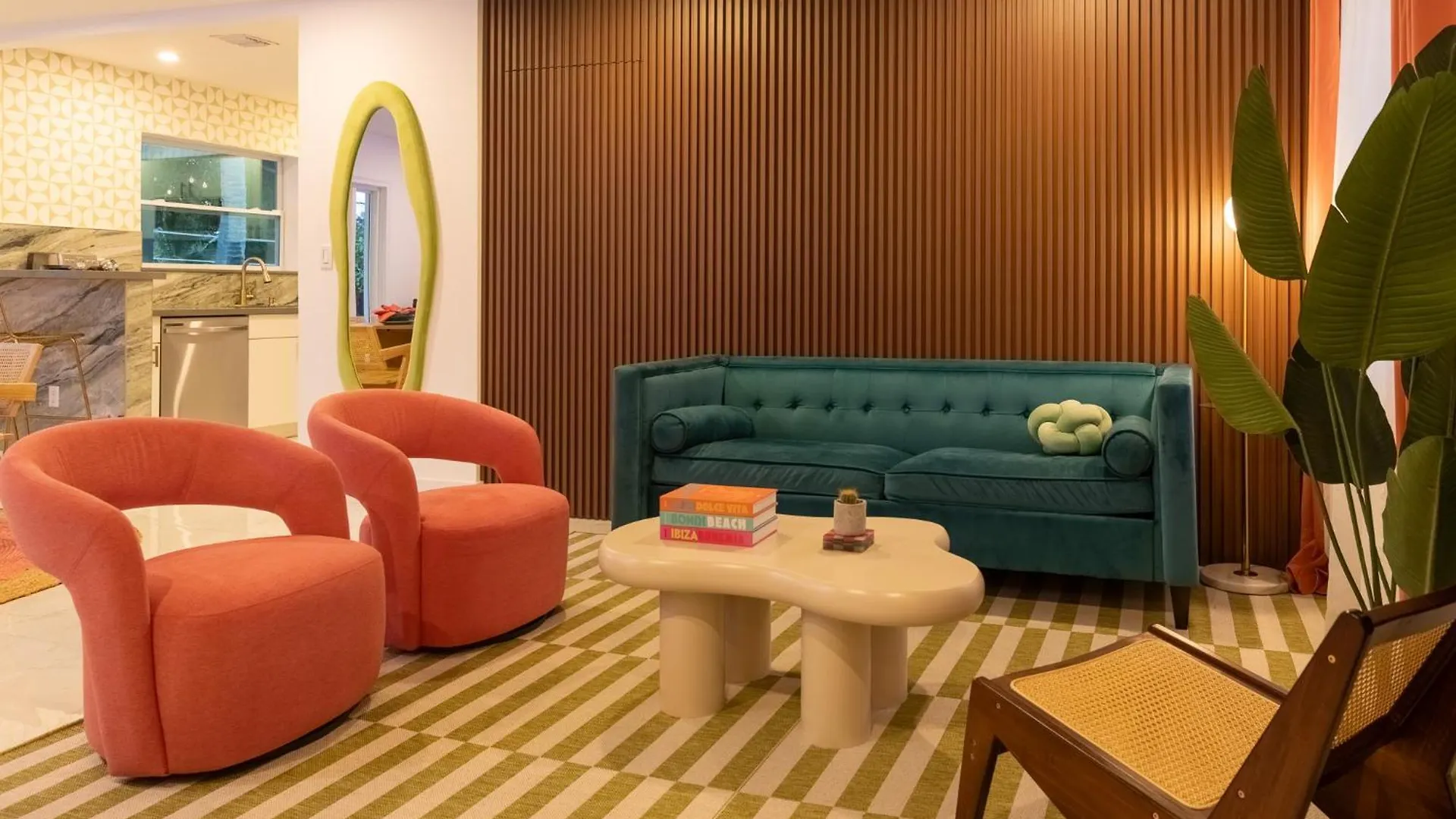 Luxe For 8, Hot Tub, Mins To Beach, Wynwood Miami