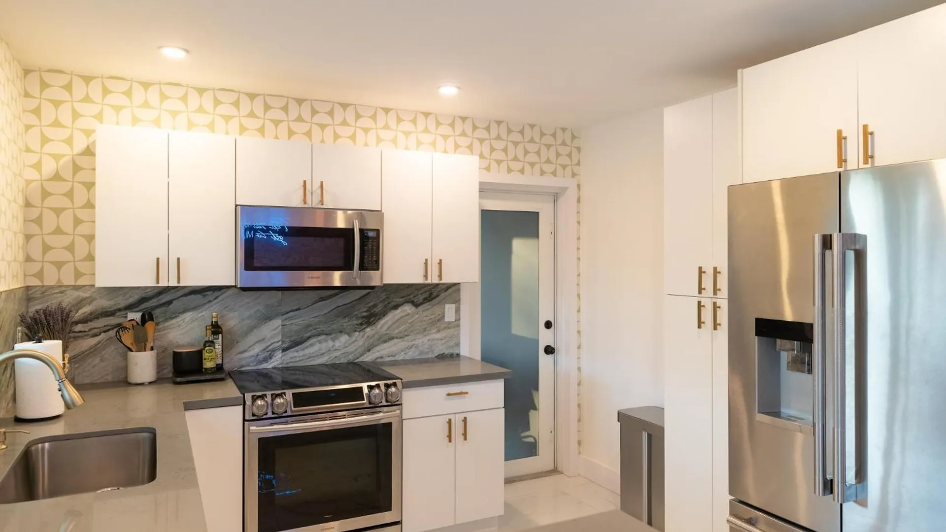 Luxe For 8, Hot Tub, Mins To Beach, Wynwood Miami