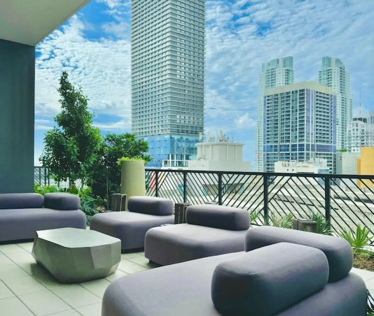 48th Floor Ph Collection 1 Bd Brand New Downtown Apartment *