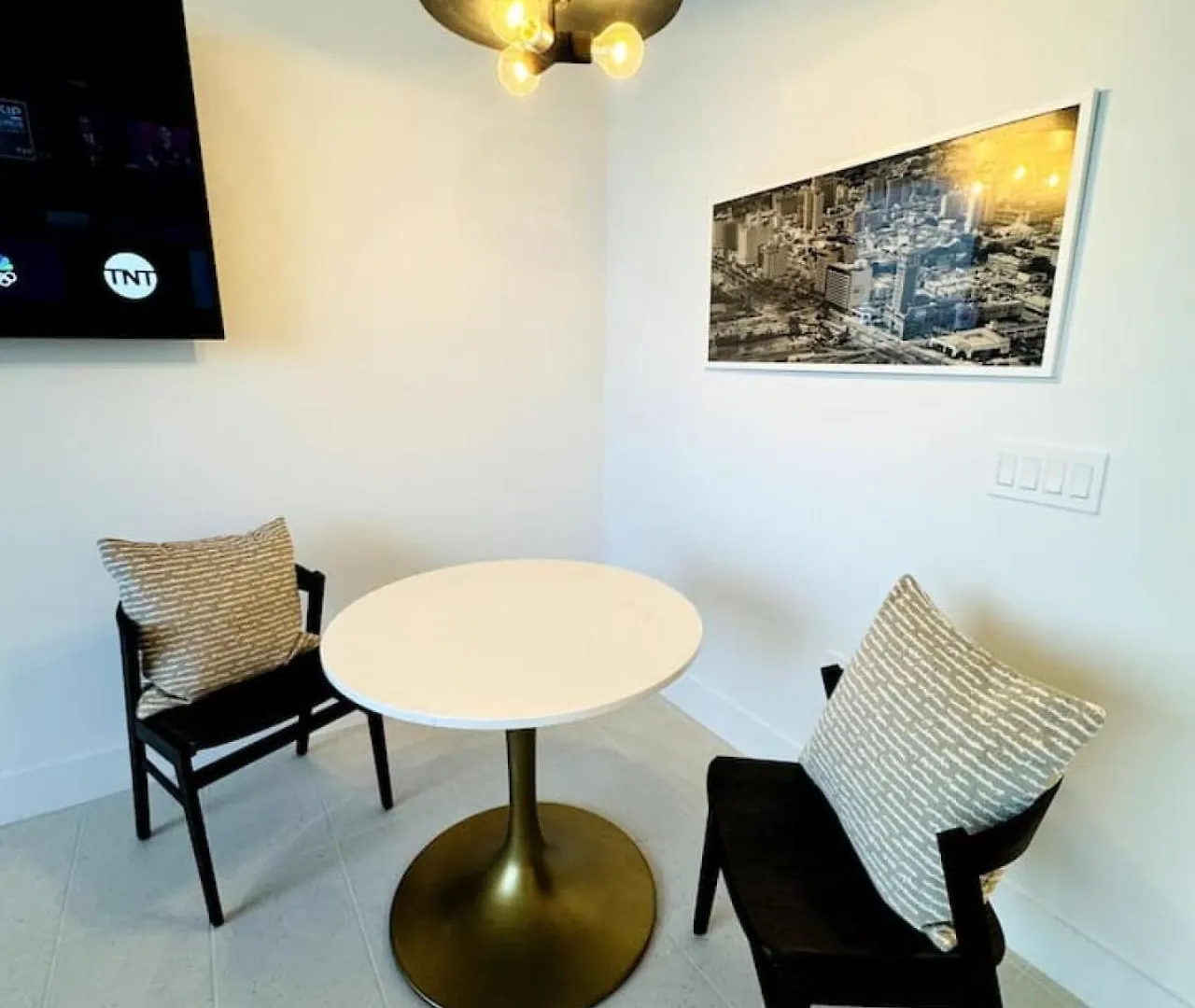 48th Floor Ph Collection 1 Bd Brand New Downtown