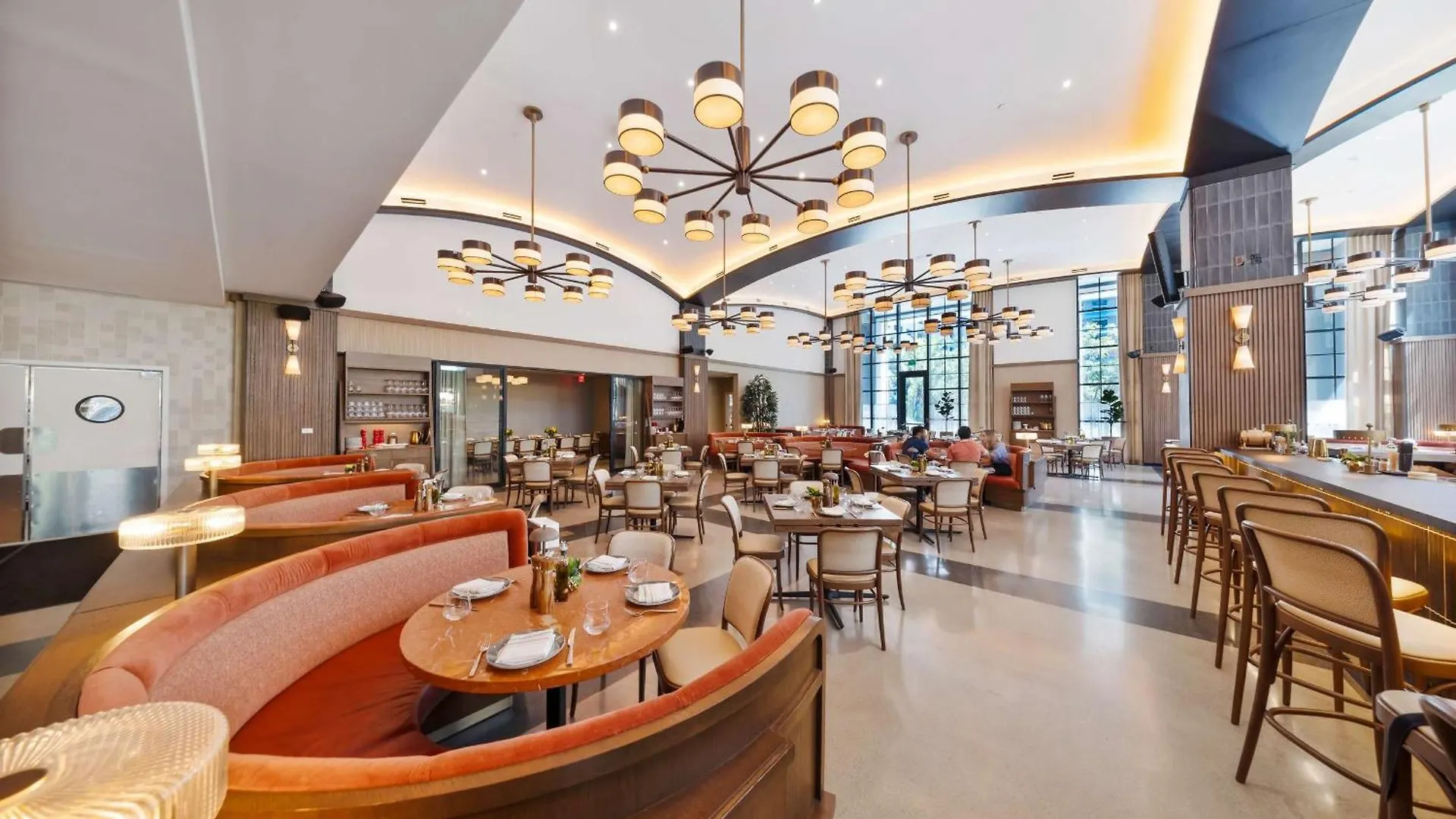 Modern In Downtown With Stunning Views דירה *