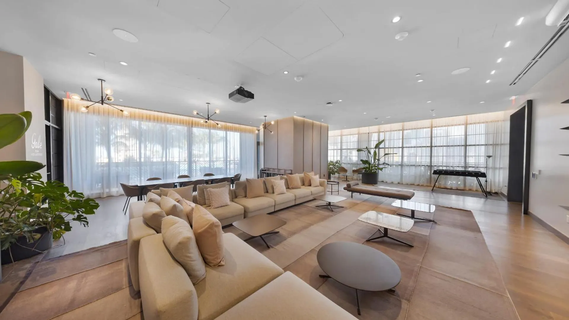 Apartment Modern In Downtown With Stunning Views *