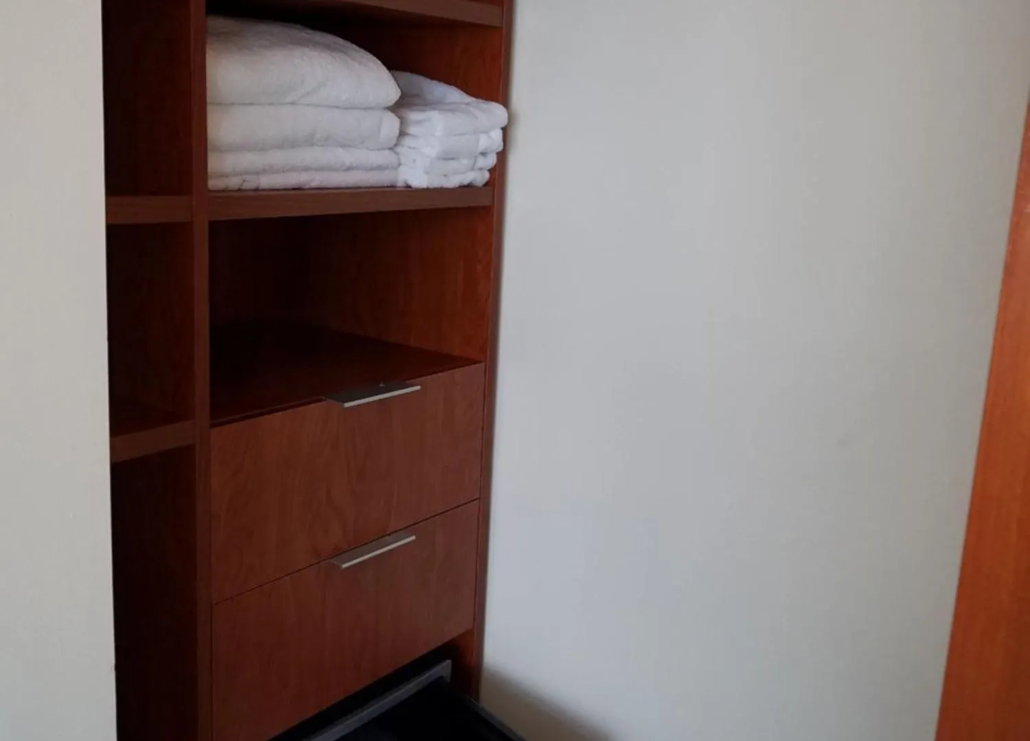 Conrad Apartment *