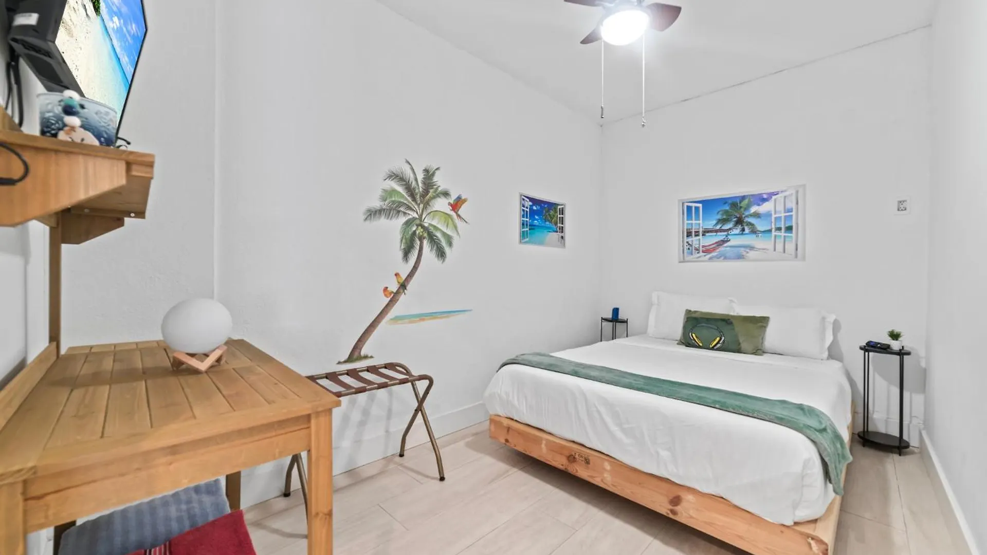 Perfect Location House In Pool & Jacuzzi L43 Holiday home Miami