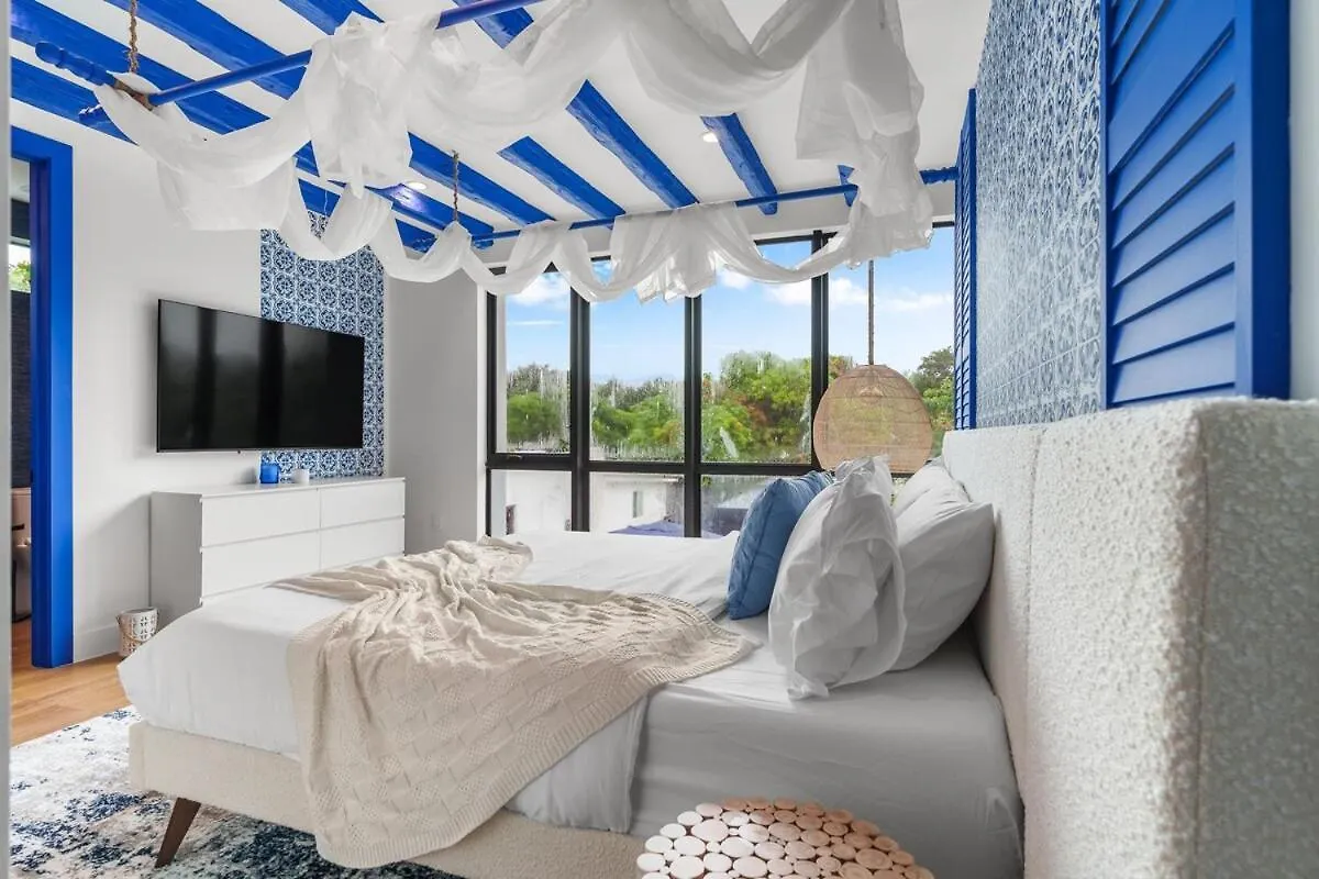 4br Greece Oasis Heated Pool New Build Miami