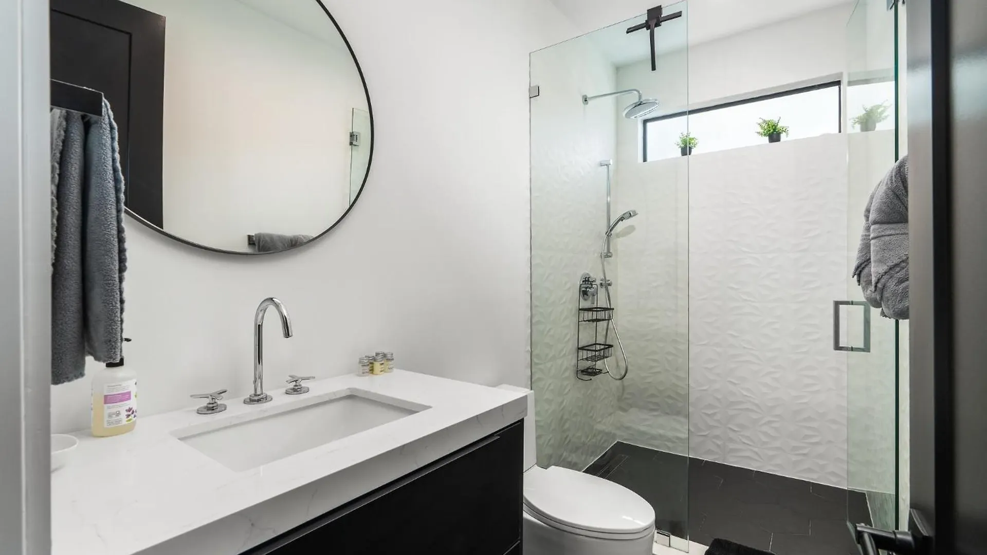 بيت للعطل Modern Build Heated Pool Huge Open Concept *
