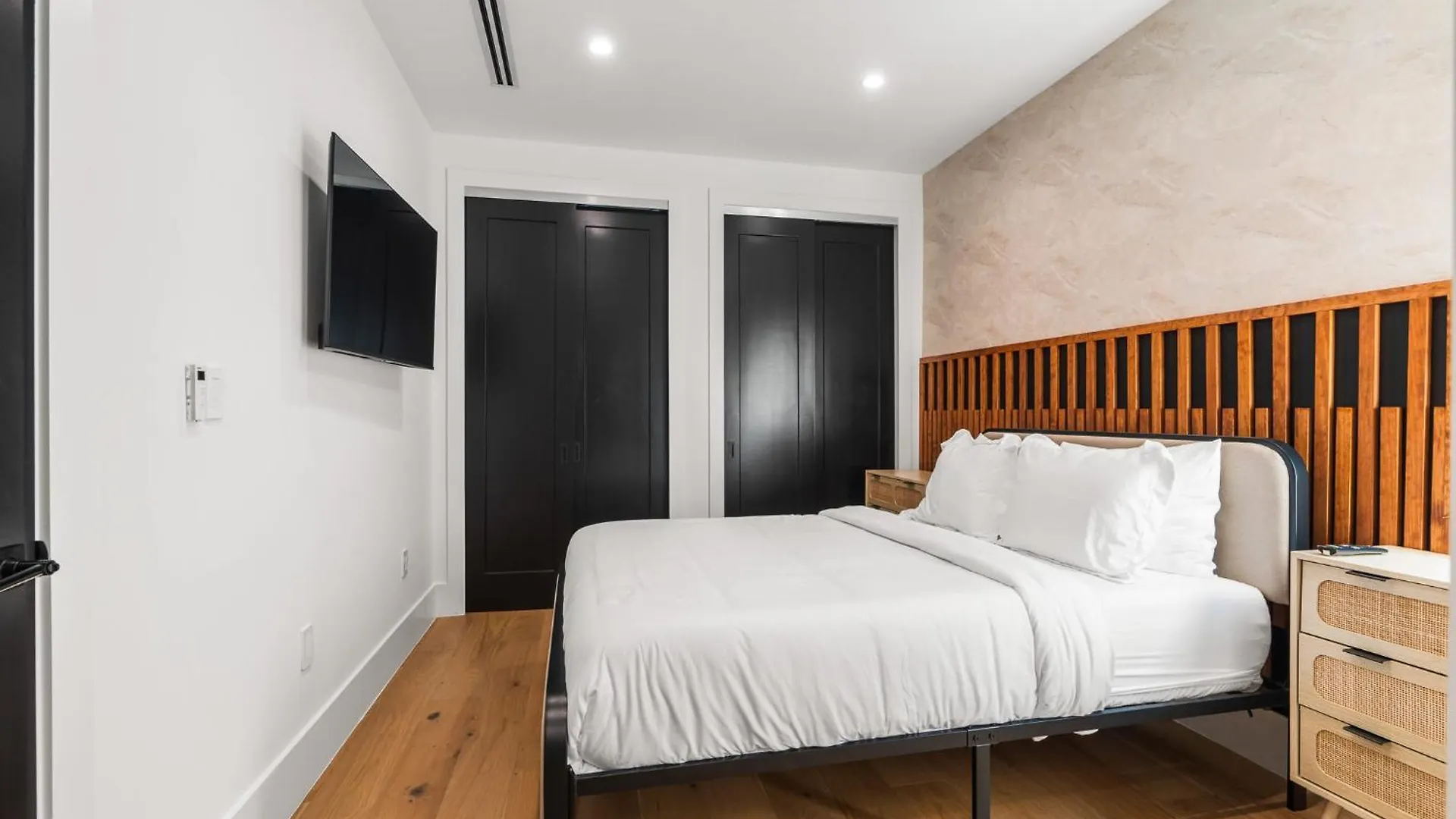 بيت للعطل Modern Build Heated Pool Huge Open Concept